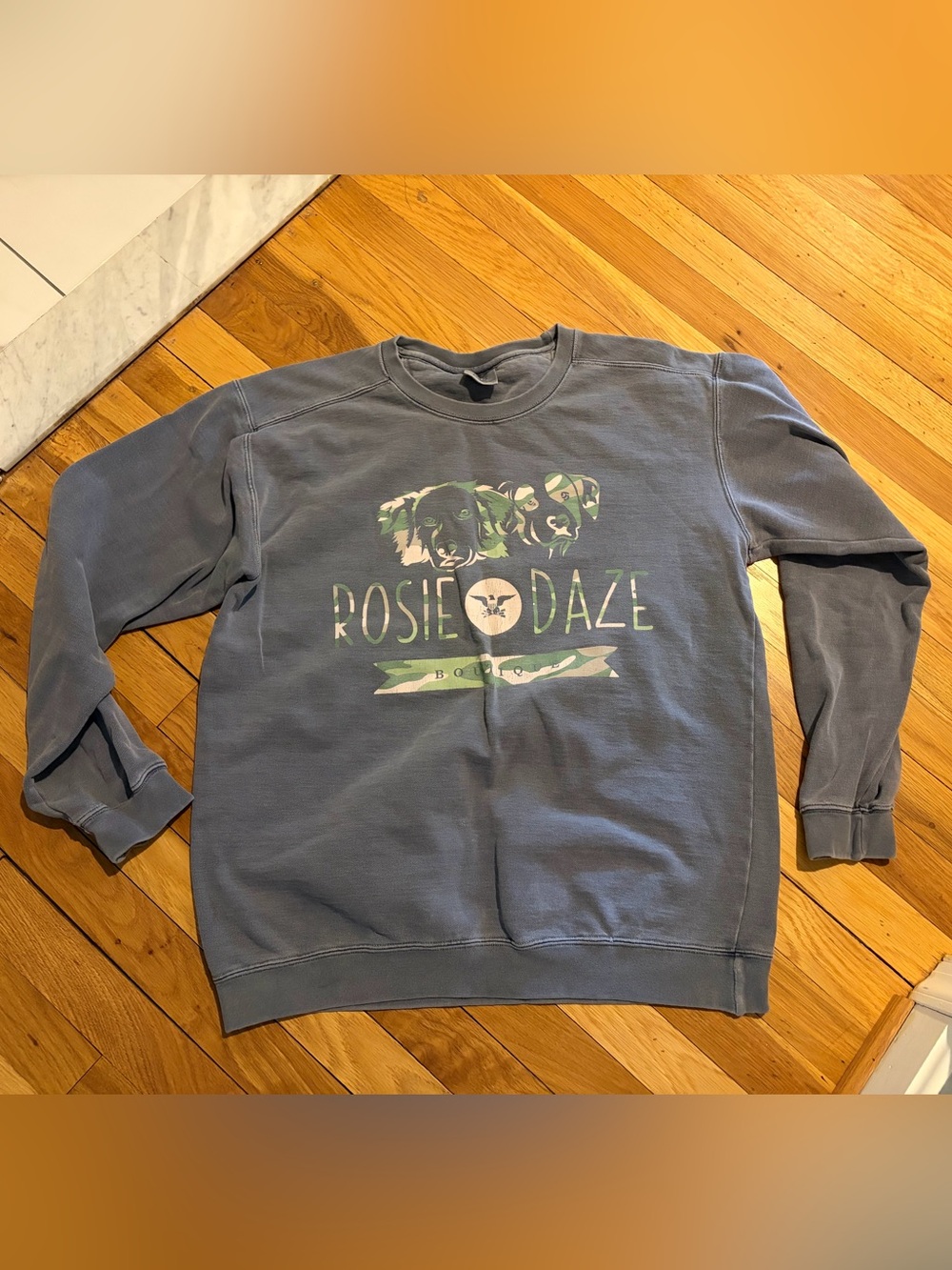 Rosie Daze Military Gray Graphic Crewneck Sweatshirt size medium